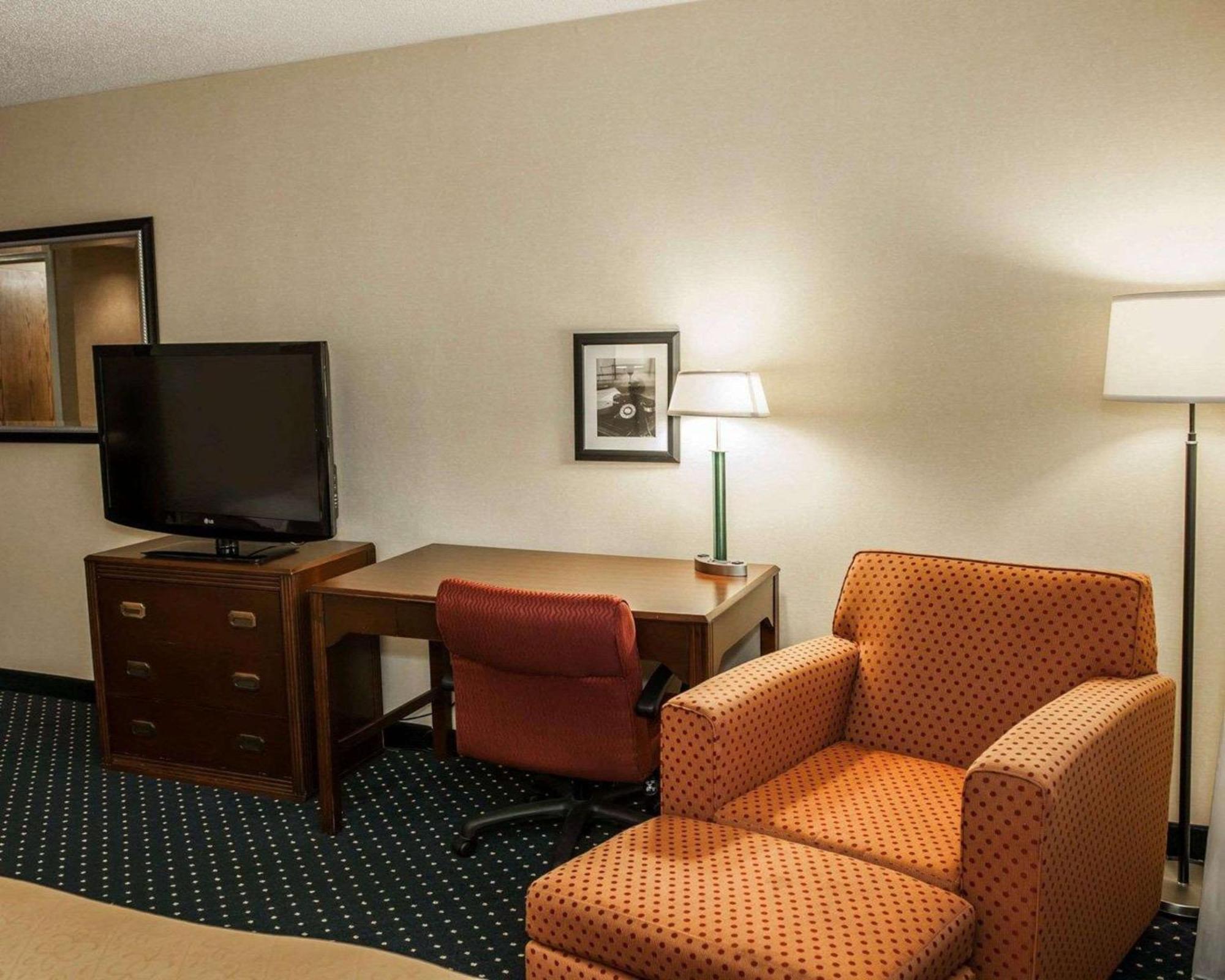 Quality Inn & Suites Goshen Exterior foto